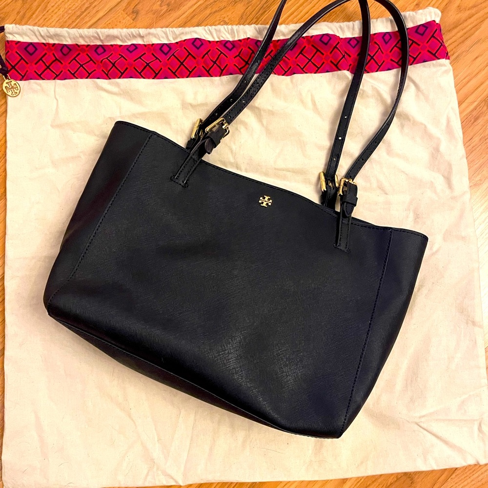 Tory Burch Tote bag- like new with dust bag